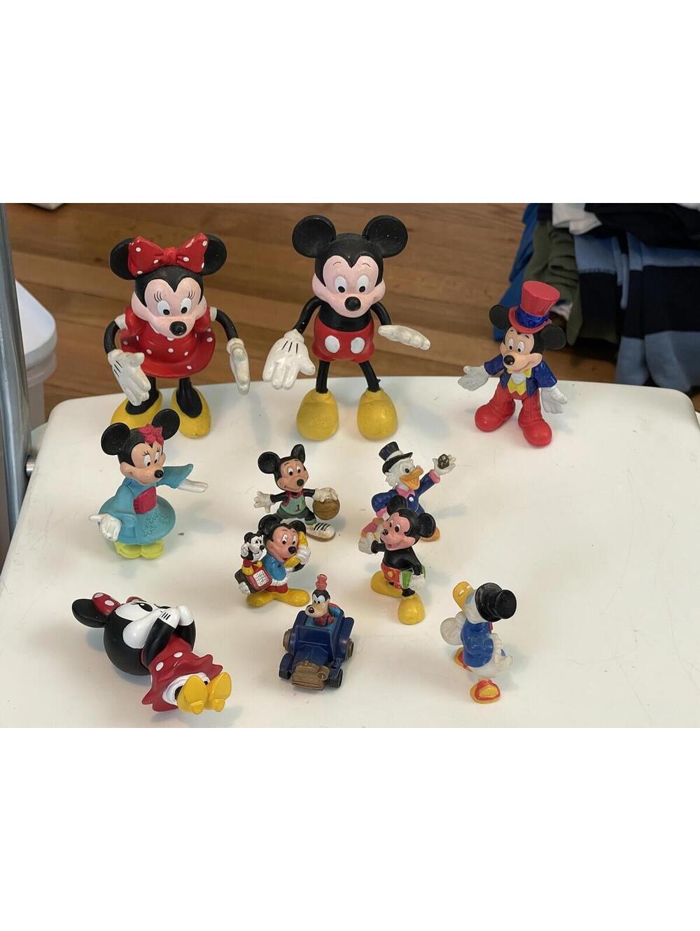 Collection of 11 mickey and mini mouse , Disneyland Must Have , (14)